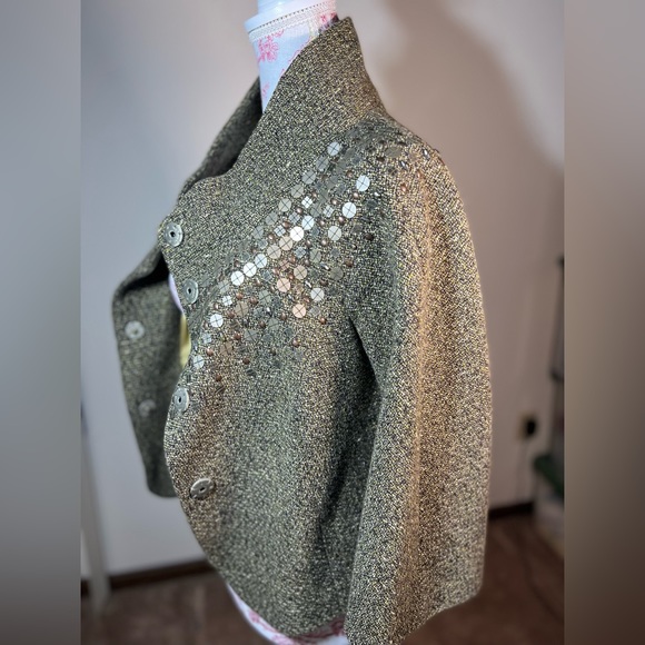 Ellen Tracy Metallic Tweed Cape Jacket with Beaded Collar – Elegant Swing Fit - Picture 3 of 11